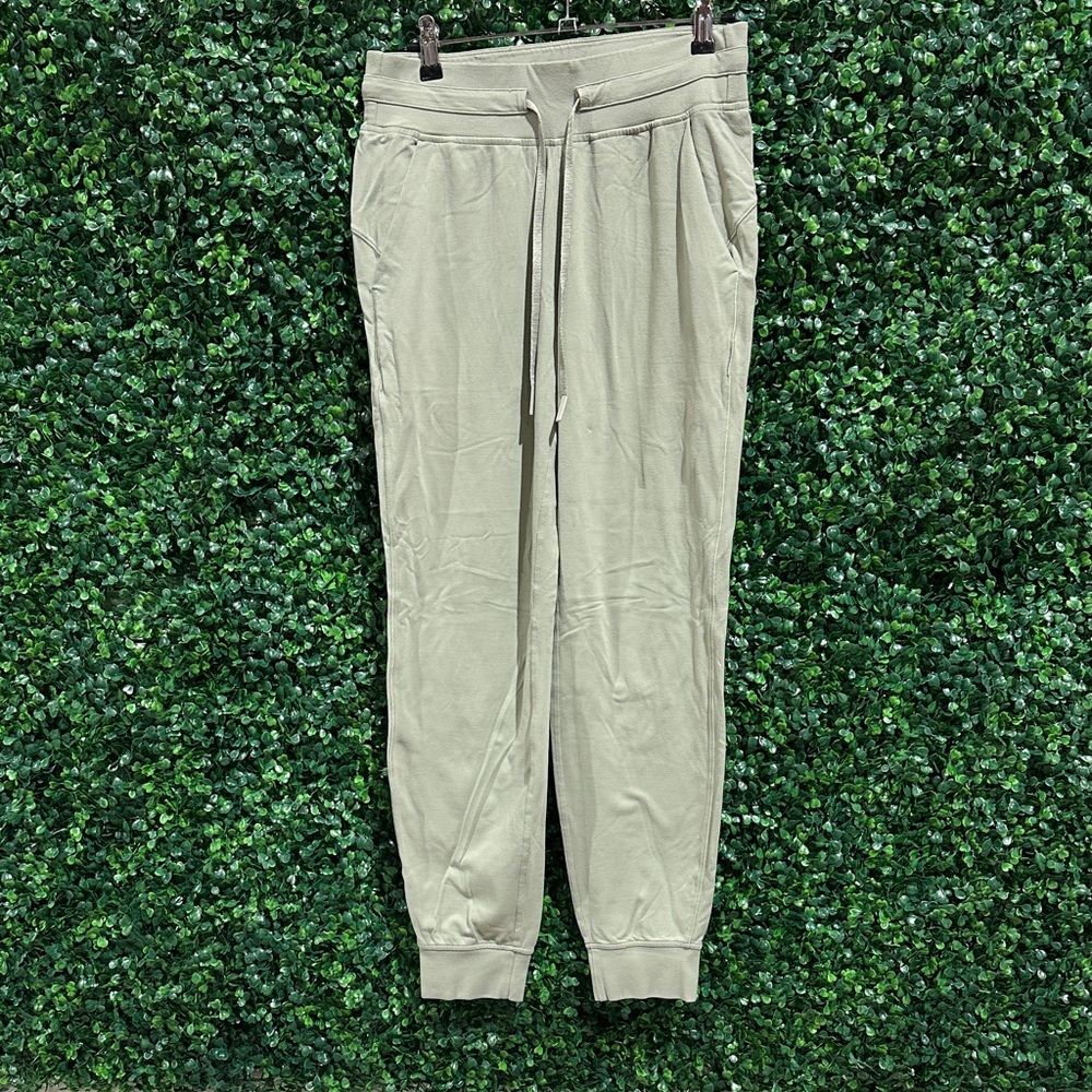 Lululemon Ready to Rulu Jogger Size 6 Green Fern